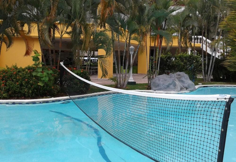 Hotel Palma Real Sambo Creek Экстерьер фото