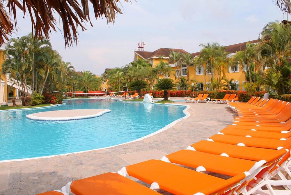 Hotel Palma Real Sambo Creek Экстерьер фото