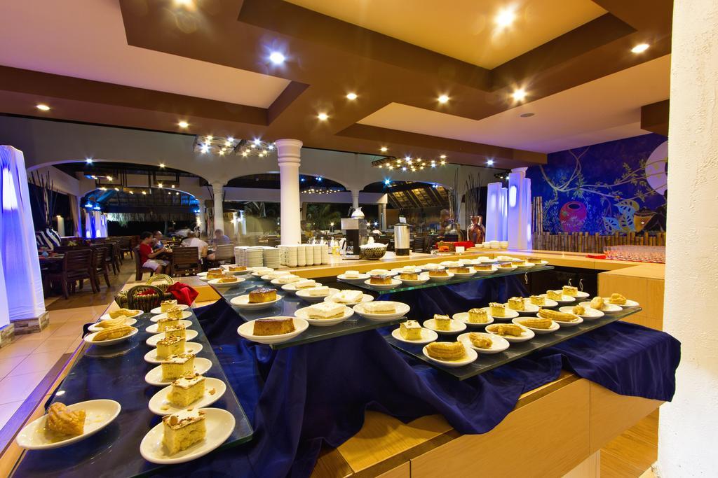 Hotel Palma Real Sambo Creek Экстерьер фото