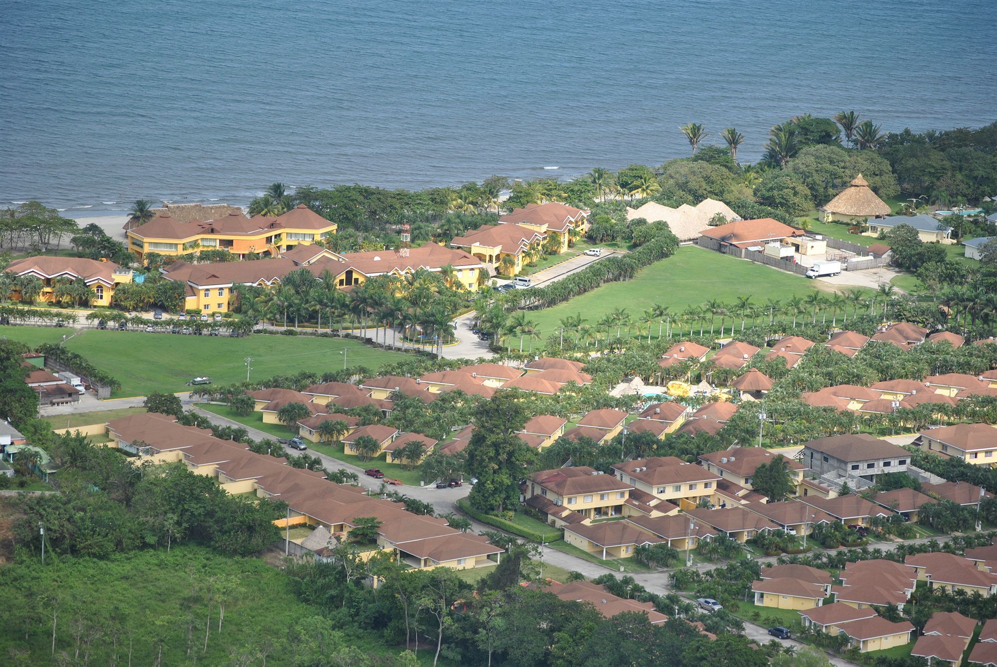 Hotel Palma Real Sambo Creek Экстерьер фото